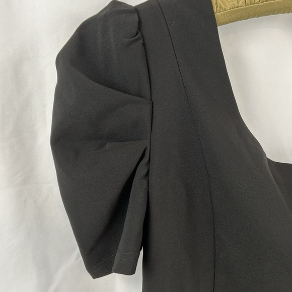 Lulu’s NWT Stay Gorgeous One-Shoulder Puff
Sleeve Mini Dress in Black size Small - Picture 6 of 12